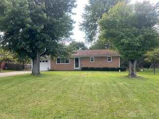 2210 S Burnett Rd, Springfield, OH 45505