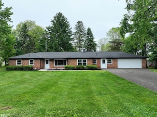 1022 Turrill Rd, Lapeer, MI 48446