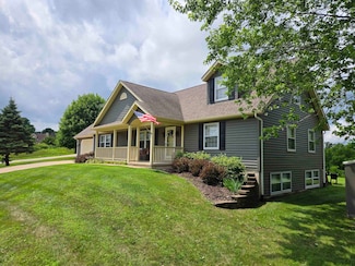 1A49 Blackhawk Ln, Apple River, IL 61001