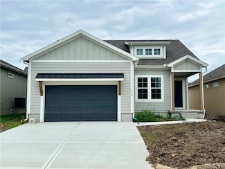 1516 SW Arborpark Terrace, Lee's Summit, MO 64082