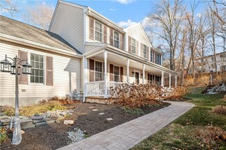 10 Mount Pleasant View Ave, Cumberland, RI 02864