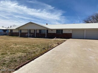 290 N 13th W, St. Johns, AZ 85936