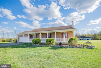 1230 Hollida Ln, Martinsburg, WV 25404
