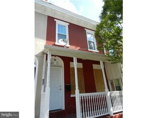 1037 W 7th St, Wilmington, DE 19805