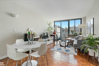22 W 15th St Unit 10J, New York, NY 10011