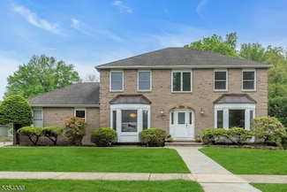 86 Silver Spring Ct, East Hanover, NJ 07936
