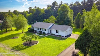 2241 Reo Dr, Effort, PA 18330