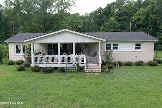 13290 New Britton Hwy, Nakina, NC 28455