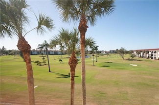 21 High Point Cir E Unit 308, Naples, FL 34103