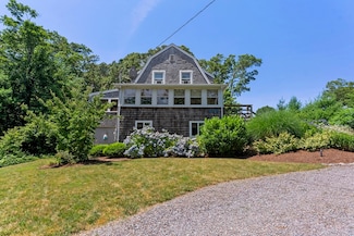 175 Standish Rd, Sagamore Beach, MA 02562