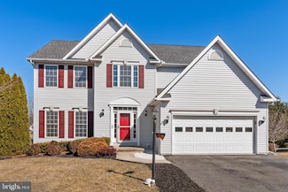 13 Creighton Ct, Martinsburg, WV 25404