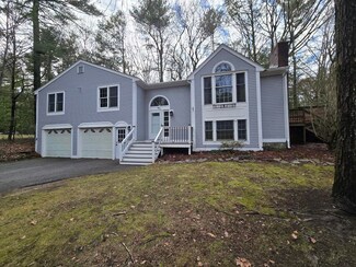 90 Woodland Rd, North Hampton, NH 03862