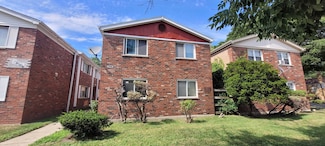 704 W 111th St, Chicago, IL 60628