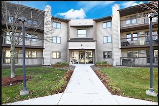 4300 Trenton Ln N Unit 2103, Plymouth, MN 55442