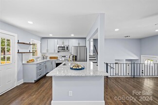 1708 Griers Grove Rd, Charlotte, NC 28216