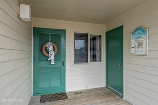 10300 Coast Guard Rd Unit 105d, Emerald Isle, NC 28594