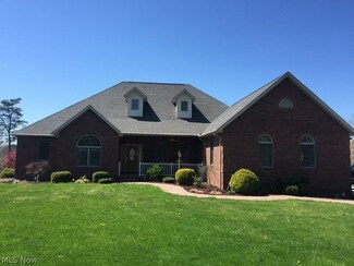 797 New England Ridge Rd, Washington, WV 26181