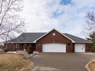 3485 Zephyr Ln, Stuart, IA 50250
