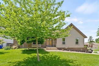 915 SW 16th St, Blue Springs, MO 64015