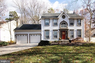 4 Elbow Ln, Sicklerville, NJ 08081