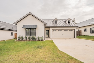 405 N Dallas St, Rice, TX 75155
