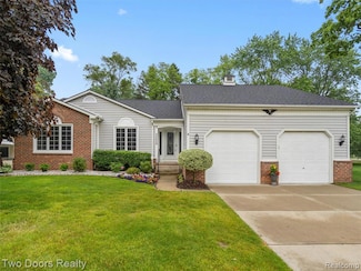 53020 Wolf Dr, Shelby Township, MI 48316