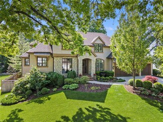5815 Howe Dr, Fairway, KS 66205