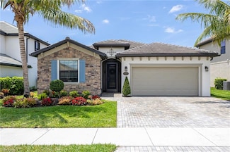 9231 Shadow Oak Ln, Naples, FL 34120