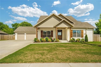 142 N Sheep Dog Ave, Farmington, AR 72730
