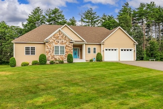 3 Putnam Farm Rd, Salem, NH 03079