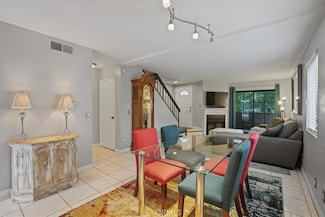 15045 Nordhoff St Unit 116, North Hills, CA 91343