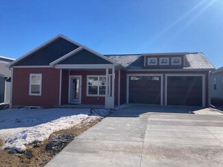 105 Lupine Ave, Poynette, WI 53955