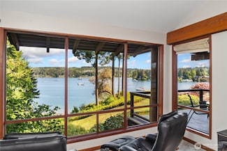 41 N Bay Ln Unit 1, Port Ludlow, WA 98365