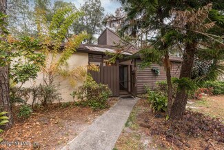 10433 Big Tree Cir E, Jacksonville, FL 32257