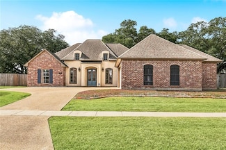 8361 Oakley Dr, Zachary, LA 70791