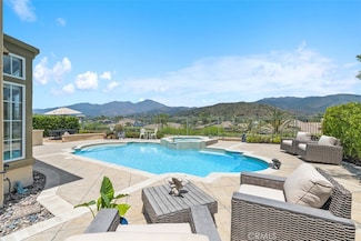 28 Thorn Oak, Trabuco Canyon, CA 92679
