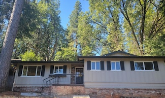 10833 Gold Hill Dr, Grass Valley, CA 95945