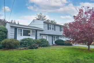 18 Day Rd, Holliston, MA 01746