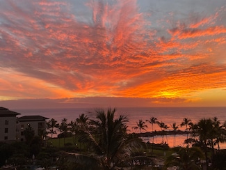 1 Bay Dr Unit 4604, Lahaina, HI 96761