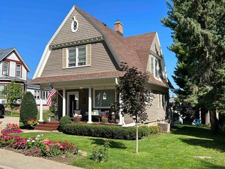 417 Front St, Mineral Point, WI 53565