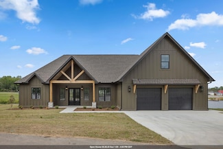 237 Ridgecrest Dr, Florence, AL 35634