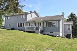 11811 213th Ave, Bristol, WI 53104