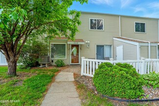 2518 26th Ave S, Grand Forks, ND 58201
