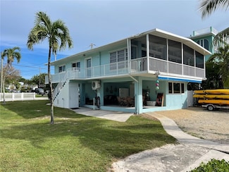 39 Lake Shore Dr, Key Largo, FL 33037