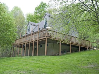 128 Nine Acre Rd, East Brady, PA 16028