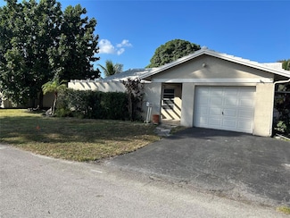 7611 NW 72nd Way, Tamarac, FL 33321