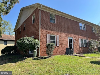 9639 Hagel Cir, Lorton, VA 22079