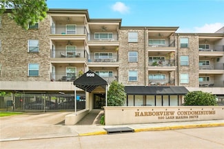 500 Lake Marina Dr Unit 205, New Orleans, LA 70124