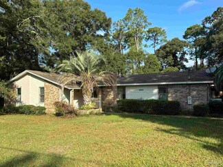 4806 Landmark Ln, Milton, FL 32571