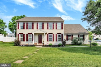 2785 Sparrow Dr, York, PA 17408